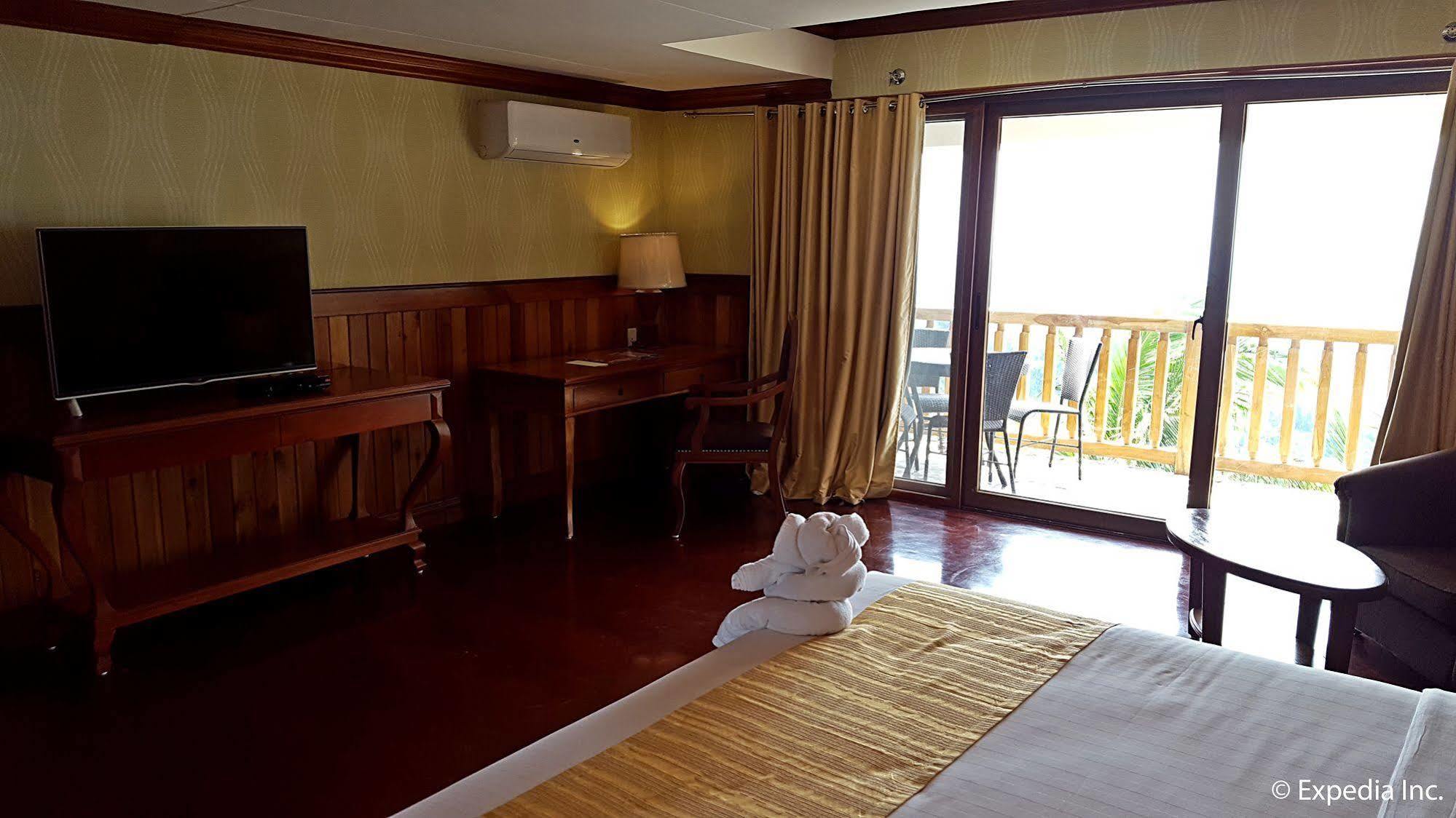 Alta D' Tagaytay Hotel Tagaytay City Exterior photo